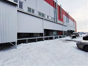 Система пандусов для многопоточной отгрузки: 17 автомобилей из 3 грузовых ворот